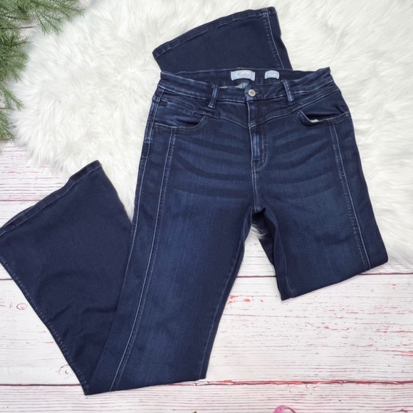 👖|•KANCAN•| Dark Wash High Waist Flare Leg Size 29👖 - Picture 1 of 6
